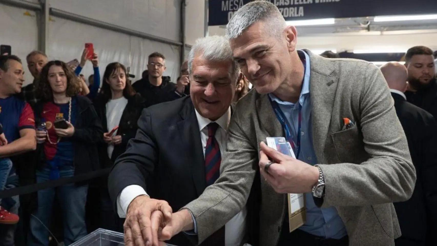 开云体育App-拉波尔塔团队成员：球员支持我们是他们自愿的；我们配得上赢